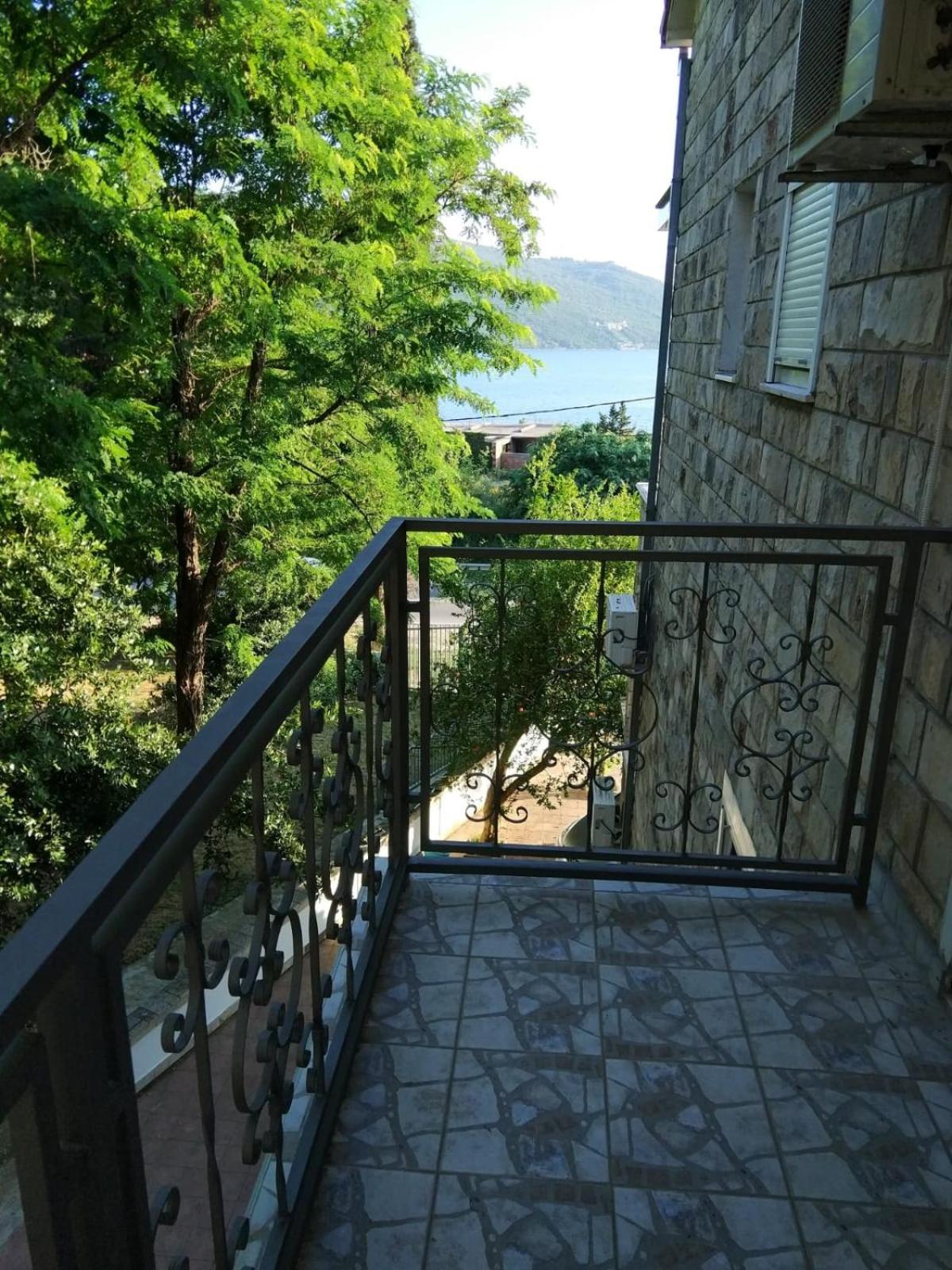 Vila Corovic クンボル 部屋 写真